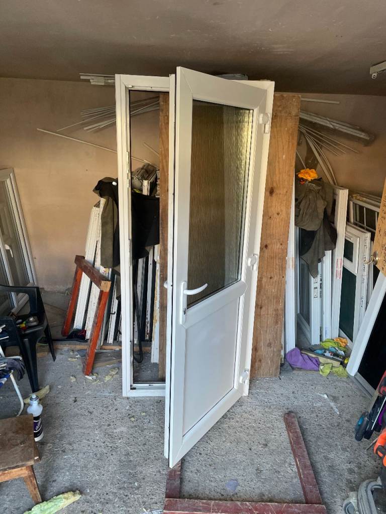 UPVC DOOR 201.5 x 86.5 cm - BEAUTIFUL UPVC DOUBLE GLAZED DOOR - OBSCURE GLASS (REF: DX201)