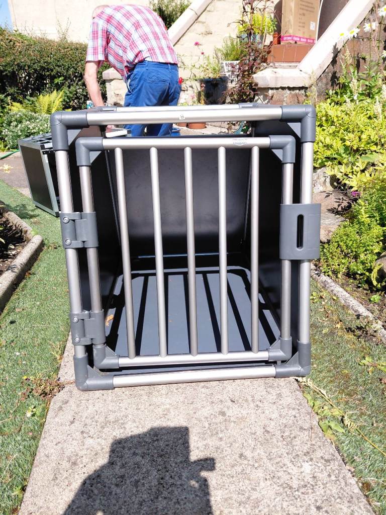Trixie Premium Aluminium Car Dog Transport Crate – Graphite (Size M–L)