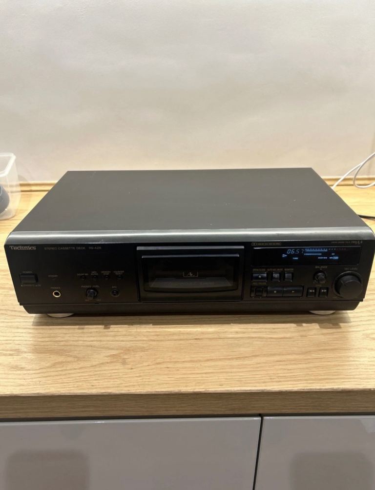 Technics RS-AZ6 amorphous Z 3 head stereo cassette deck