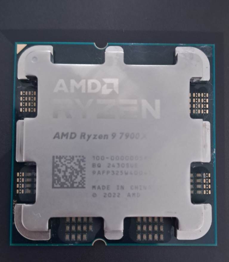 AMD Ryzen 9 7900X 12-Core 24-Thread 5.6GHz AM5 CPU Processor