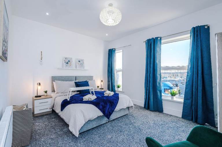 3-bedroom House | Short-term Stays in Salford Manchester