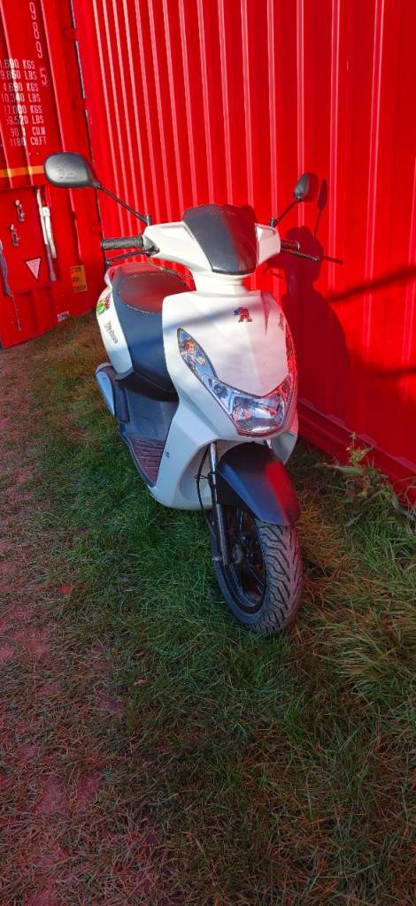 Peugeot, KISBEE, 2013, 49 (cc)