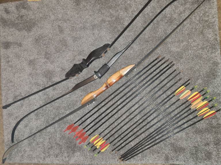 Recurve bows 
