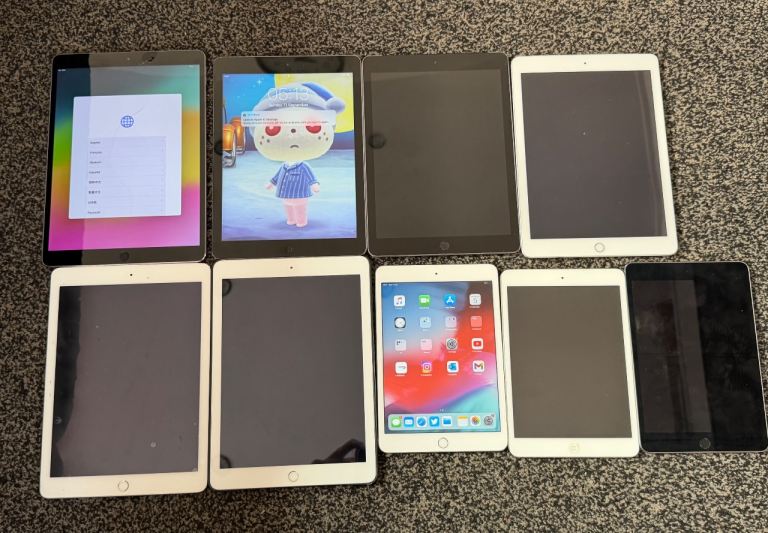 Apple iPads For Sale X9 Read Description 