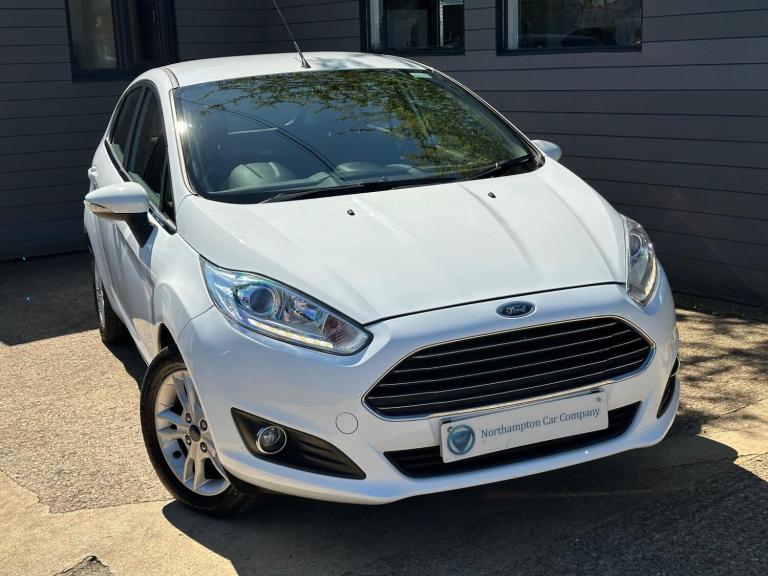 2015 Ford Fiesta 1.25 Zetec Euro 6 5dr HATCHBACK Petrol Manual