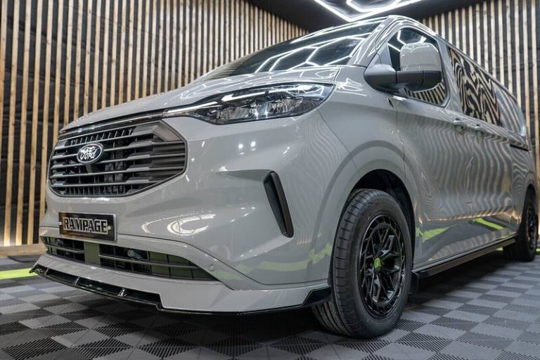  Ford Transit Custom 320 Limited L2 2.5L Auto Plug-in Hybrid Crew Cab HYBRID Automatic