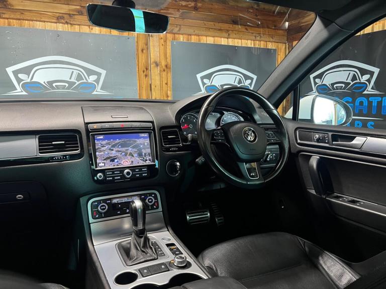 2017 Volkswagen Touareg 3.0 TDI V6 BlueMotion Tech R-Line Tiptronic 4WD Euro 6 (s/s) 5dr ESTATE D...