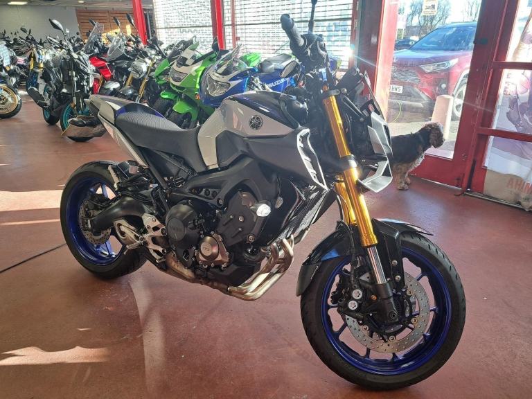 YAMAHA MT09 SP - GEN2 - ONE OWNER - 15616 MILES - VERY NICE EXAMPLE