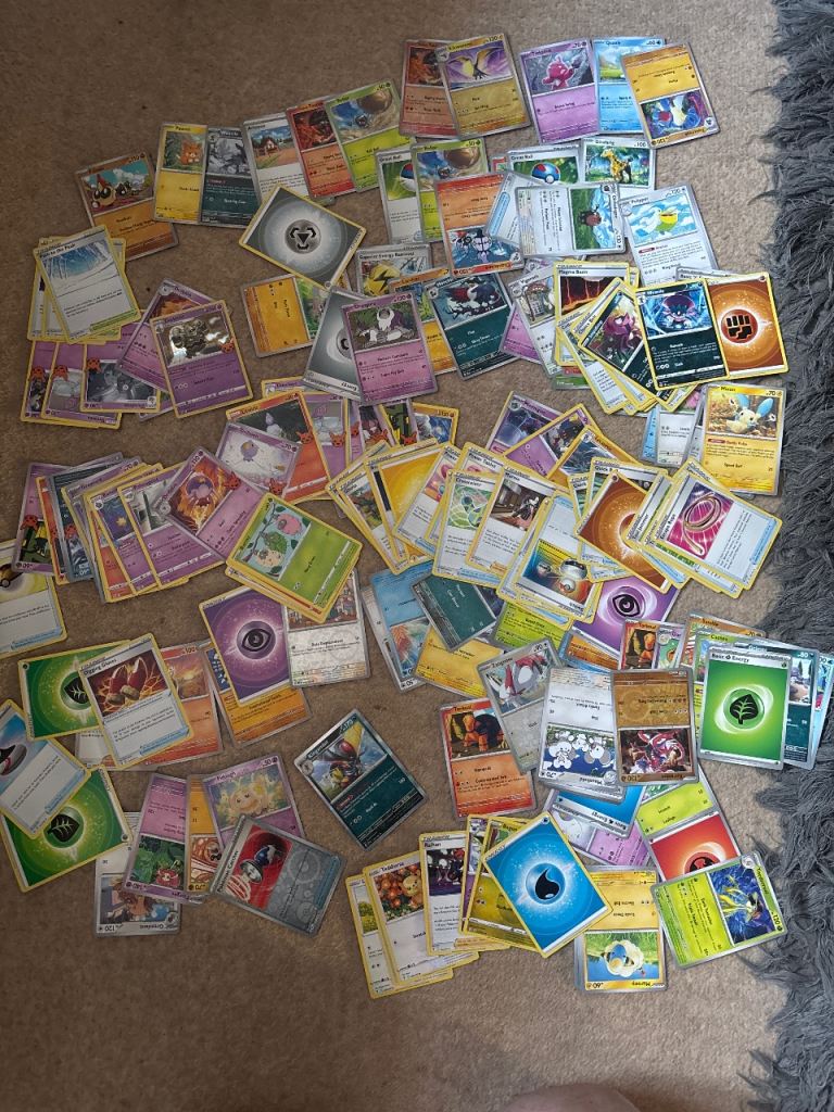 Large Bundle of Pokemon Trading Cards – Good Condition
