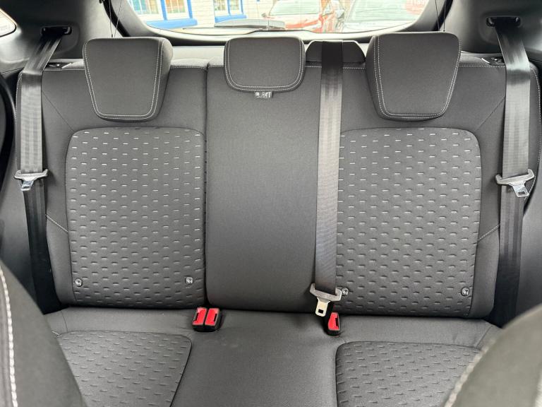 2025 Ford Puma 1.0 EcoBoost Hybrid mHEV Titanium, UNDER 350 MILES, MAY 2028 FORD WARRANTY, HATCHB...