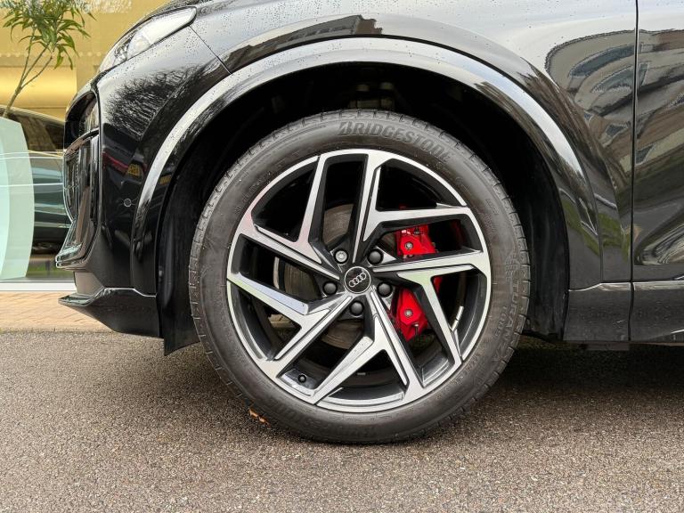  Audi Q6 e-tron 100kWh Edition 1 SUV 5dr Electric Auto quattro (388 ps) Electric Automatic