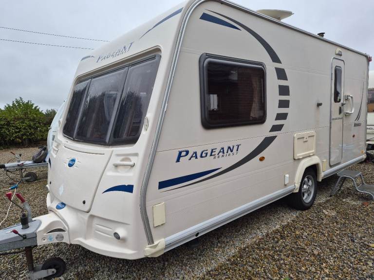 Bailey Pageant monarch 2010 caravan  2 berth end bathroom 