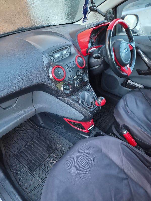 Ford, KA, Hatchback, 2012, Manual, 1242 (cc), 3 doors