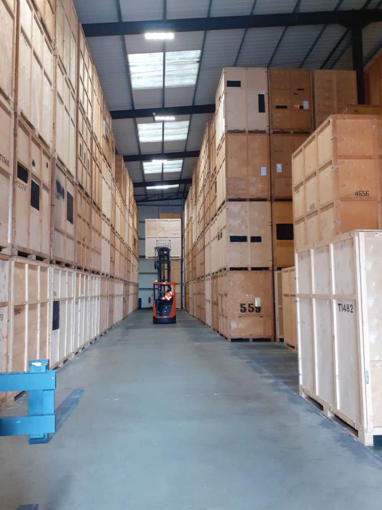 ** WAREHOUSE Storage to rent in Dagenham - Available for HOMEOWNERS, TENANTS, LANDLORDS & Agents **
