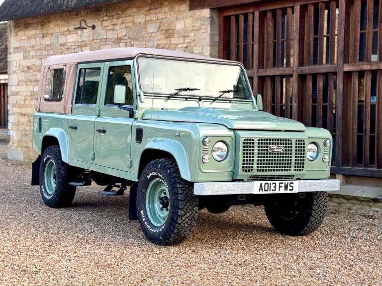 2013 Land Rover Defender XS Utility Wagon TDCi [2.2] 4x4 Diesel Manual