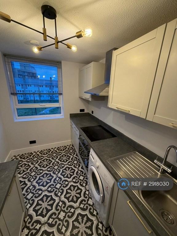 2 bedroom flat in Elmwood Road, Croydon, CR0 (2 bed) (#2918030)