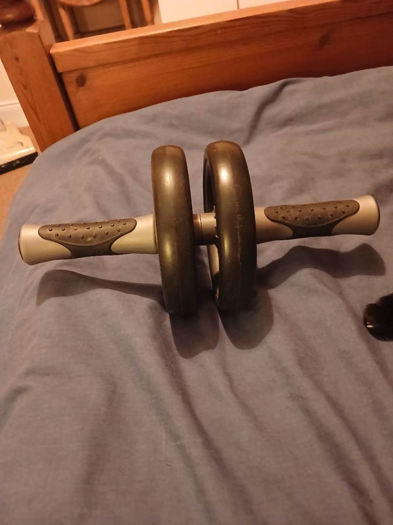 Ab Roller Wheel – Grey, Good Condition