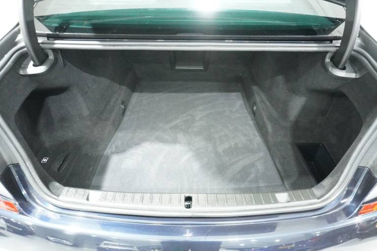 2015 BMW 7 Series 730Ld M Sport 4dr Auto SALOON DIESEL Automatic