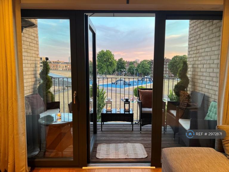 2 bedroom flat in Eythorne Road, London, SW9 (2 bed) (#2972871)