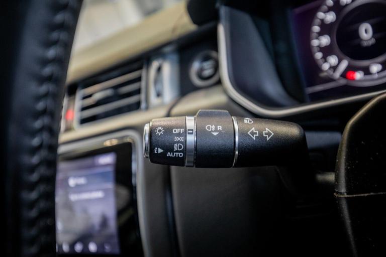 2019 Land Rover Range Rover 4.4 SDV8 Vogue 4dr Auto ESTATE DIESEL Automatic