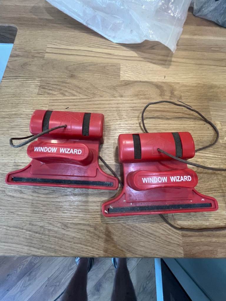Window Wizard Magnetic Window Cleaner Tool