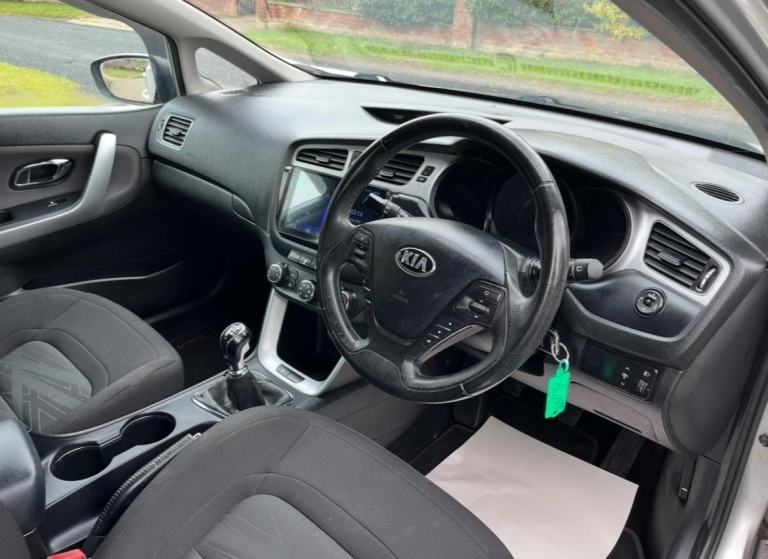 2016 KIA CEED SR7 1.4 CRDi LONG MOT GOOD S/HISTORY DRIVES GREAT JUST SERVICED! 
