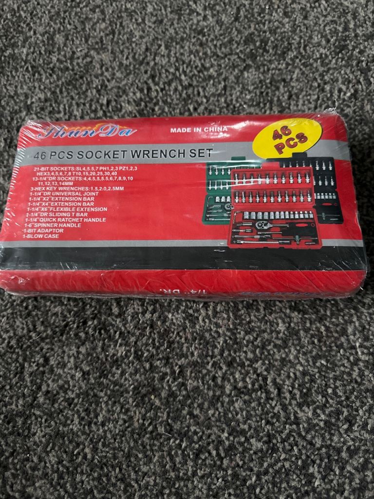 46 PCS Socket Wrench Set