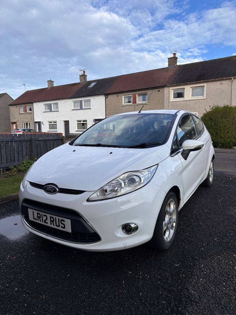 Ford, FIESTA, Hatchback, 2012, Manual, 1242 (cc), 3 doors