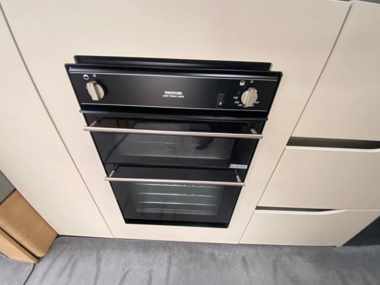 ADRIA ADORA SAVA - 2021 - FIXED SINGLE BEDS - 4 BERTH - PRISTINE ONE OWNER 