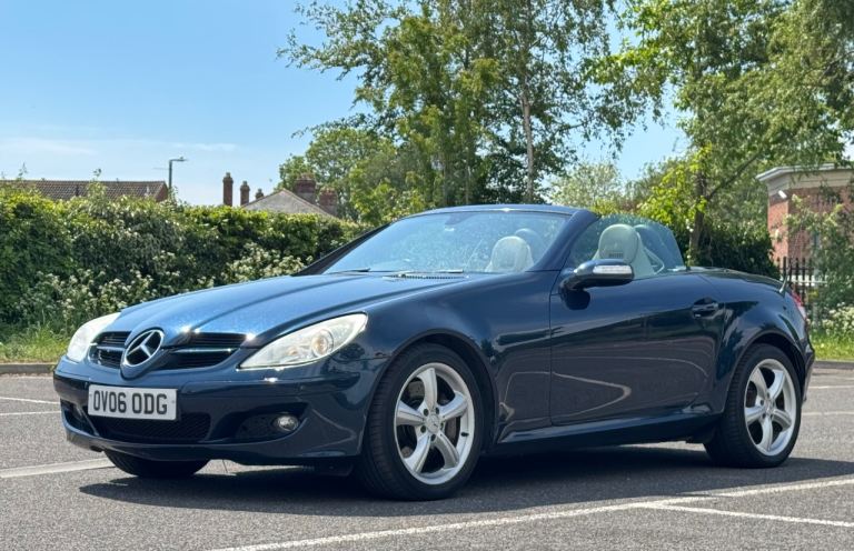 Mercedes-Benz, SLK, Convertible, 2006, Manual, 3498 (cc), 2 doors