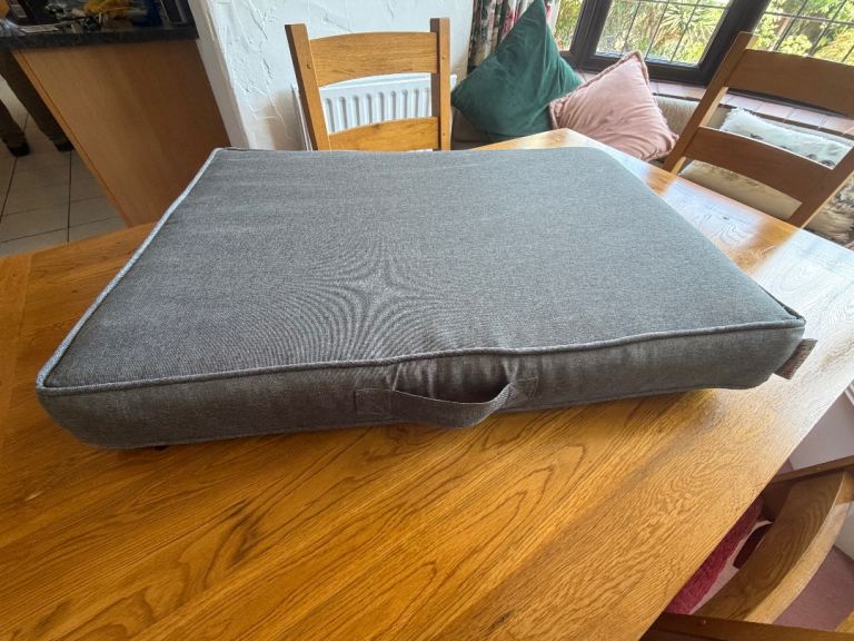 Dog bed - Ultima foam medium sized, unused