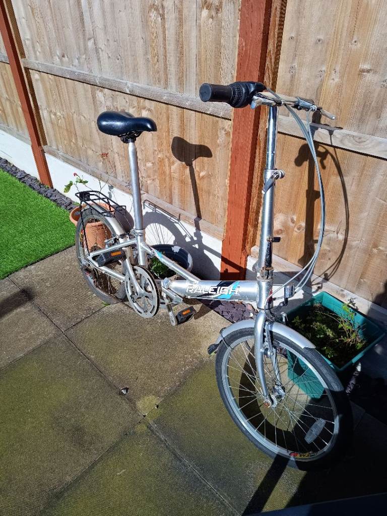 Raleigh boardwalk folding bike 