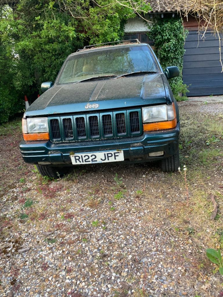 GRAND JEEP CHEROKEE 4X4 - SUITABLE FOR OFF ROAD  USE.