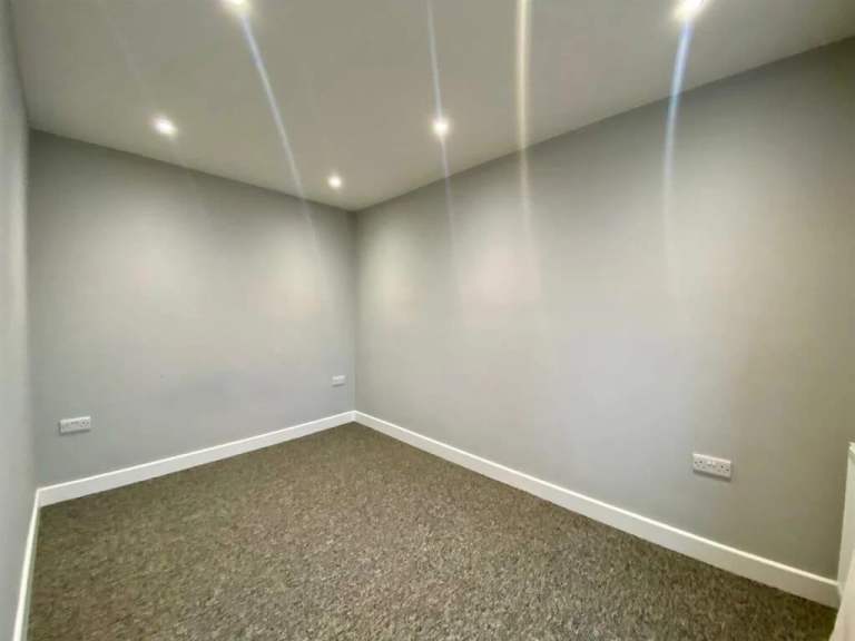 Double room for rent