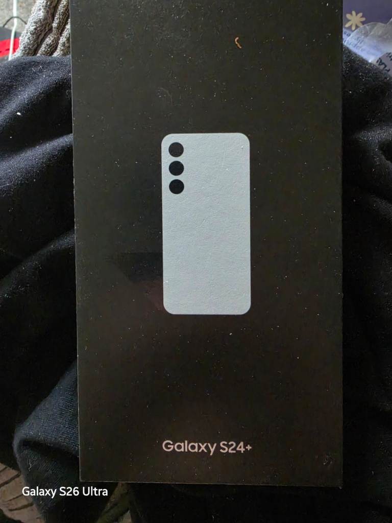 Samsung Galaxy S24+ 256GB – Silver, As Good As New