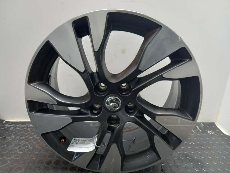 Vauxhall Grandland X Alloy Wheel 18 Inch 5x108 Offset Et49 7.5j 2017-2021 Yp000
