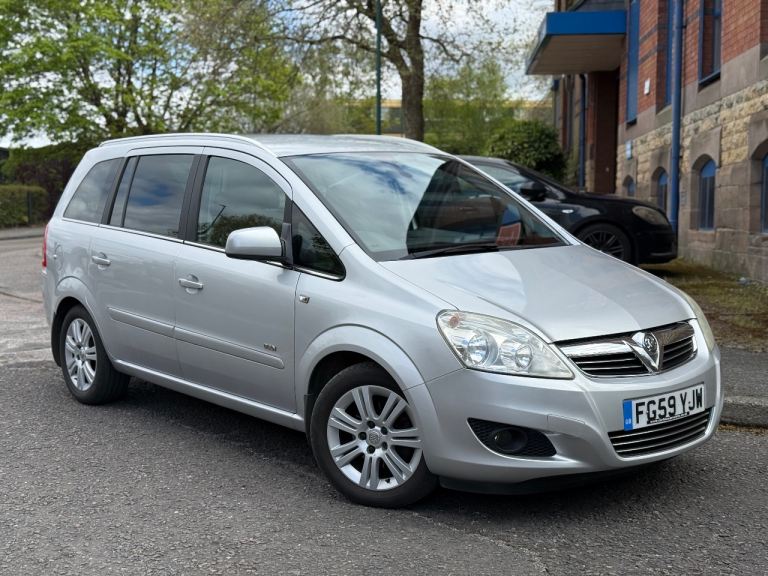 2010 Vauxhall Zafira 1.8 16v Design 5dr MPV 7 Seater Silver - MOT Jan 27!
