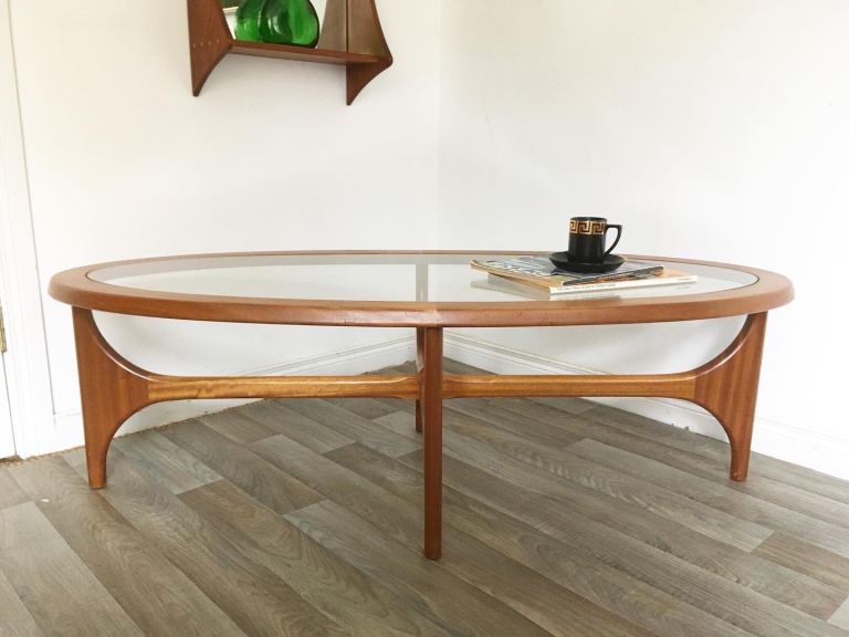 * SOLD * Vintage Retro Mid Century Teak Stonehill Coffee Table