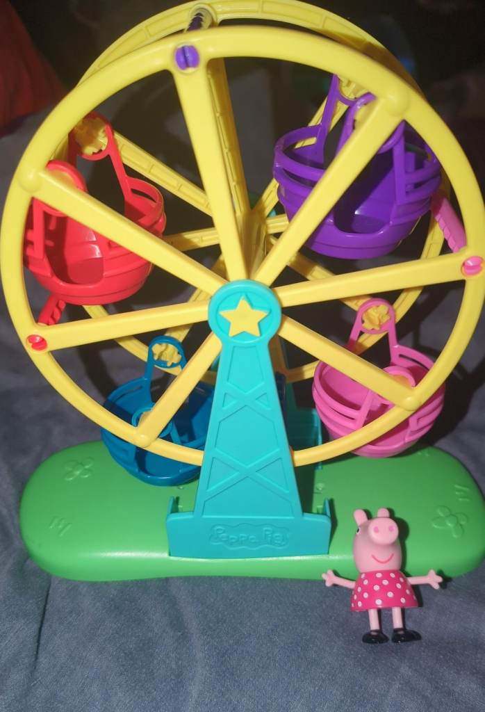 Peppa Pig Ferris Wheel Toy with Peppa Figure