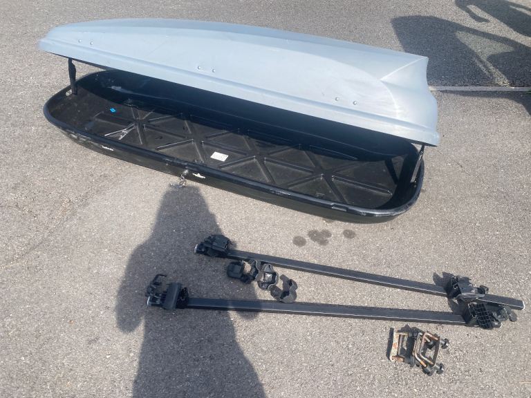 Car roof box and rails Halfords 