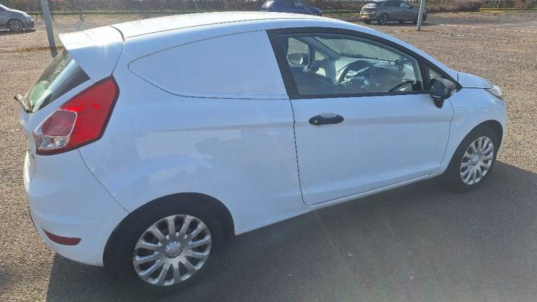 FORD FIESTA VAN  1.5 TDCI 63 REG £1295
