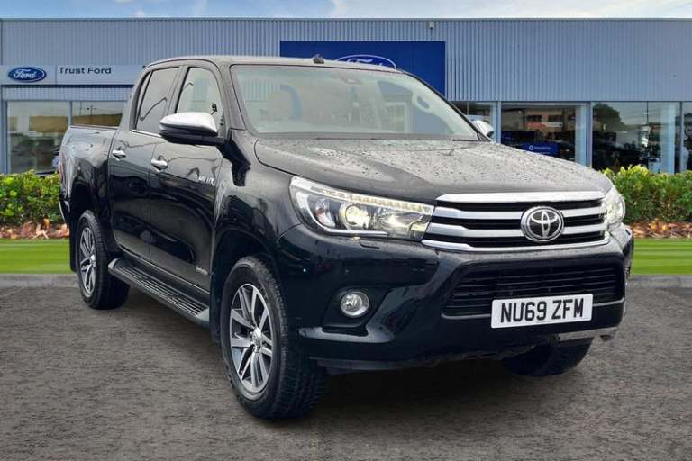 2020 Toyota Hilux Invincible D/Cab Pick Up 2.4 D-4D PICK UP DIESEL Manual