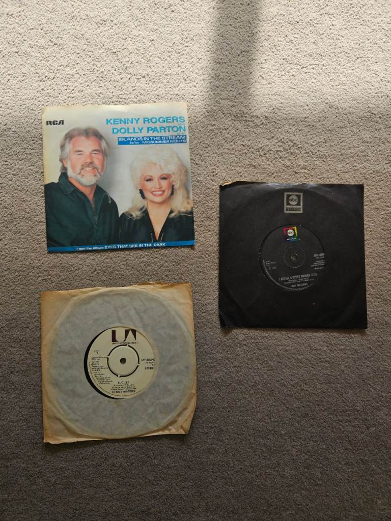 3 vinyl single records 45 RPM to include Dolly Parton & Kenny Rogers £10