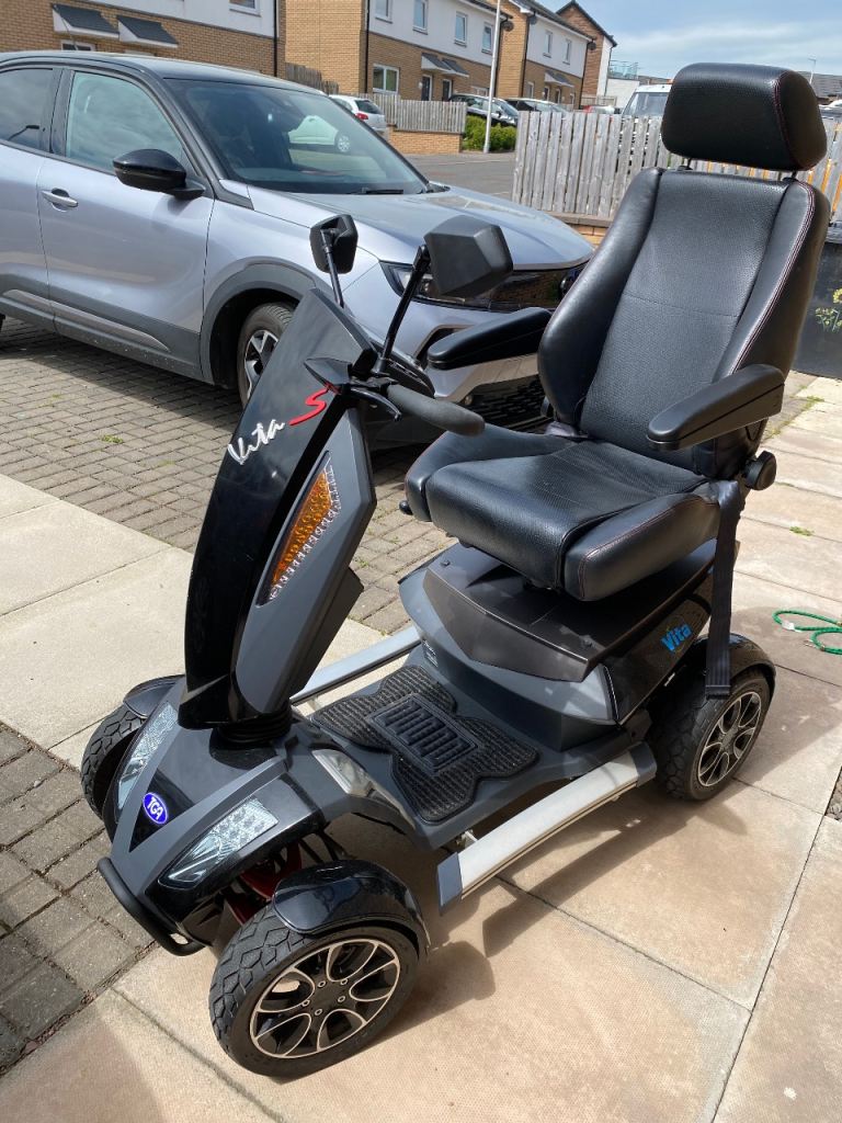  Vita Sport black electric mobility scooter  range of up to 20 miles 2 new batteries 