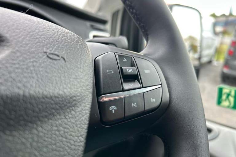 2025 Ford Transit 460 Limited AUTO L4 H3 ELWB High Roof 17 Seat Minibus RWD 2.0 EcoBlue 165ps Min...