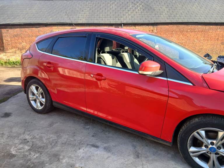 Ford, FOCUS, Hatchback, 2012, Manual, 998 (cc), 5 doors