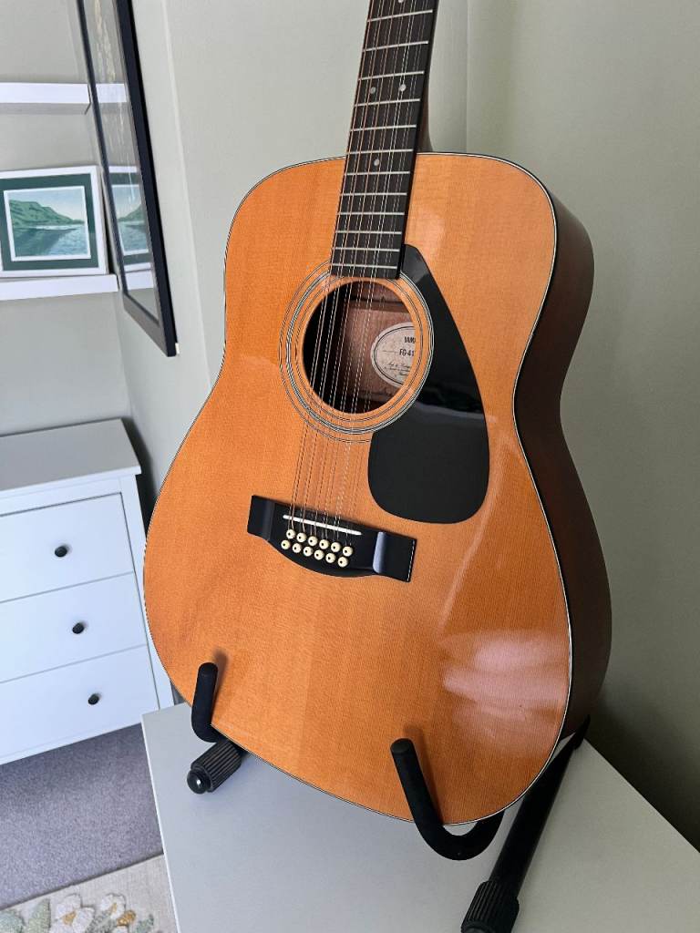 Yamaha 12 string acoustic guitar FG-411-12
