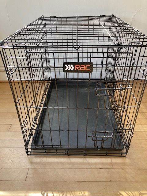 Dog crate medium