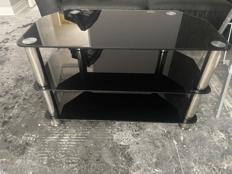Corner glass tv stand