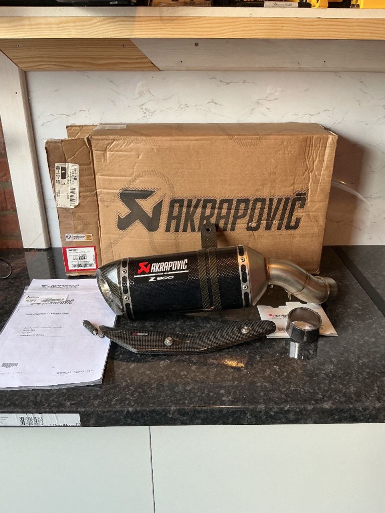 Kawasaki Z900 items 